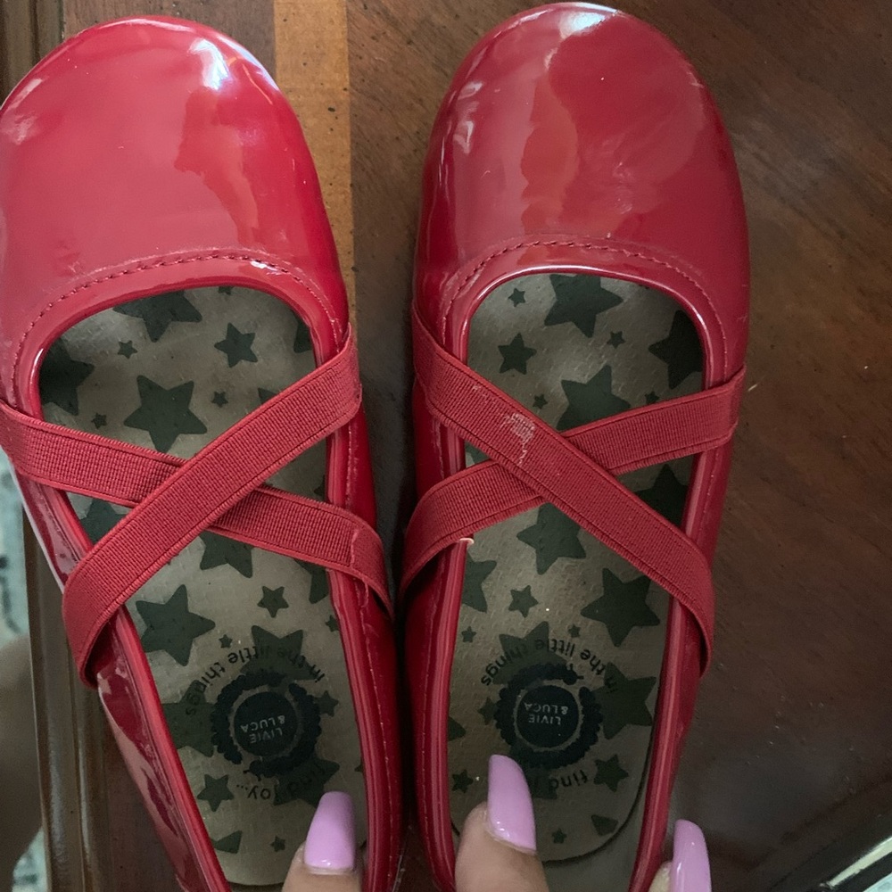 Live and Lucas shoes for girl